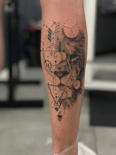 Erazmus Tattoo & Art Erazmus Dawid - Studio Tatuażu Kalisz, tatuaż artystyczny